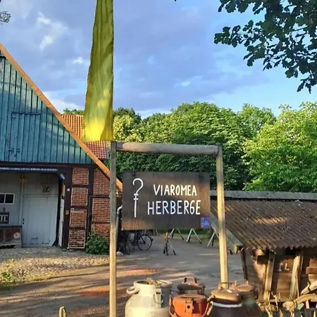 Schaeferwagen Auf Dem Antikhof Oda ve Kahvaltı Broeckel